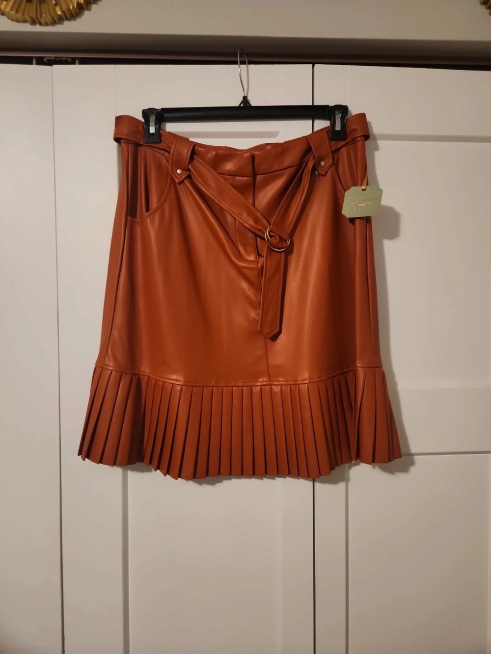 Pleated Hem Faux Leather Midi Skirt in Tan